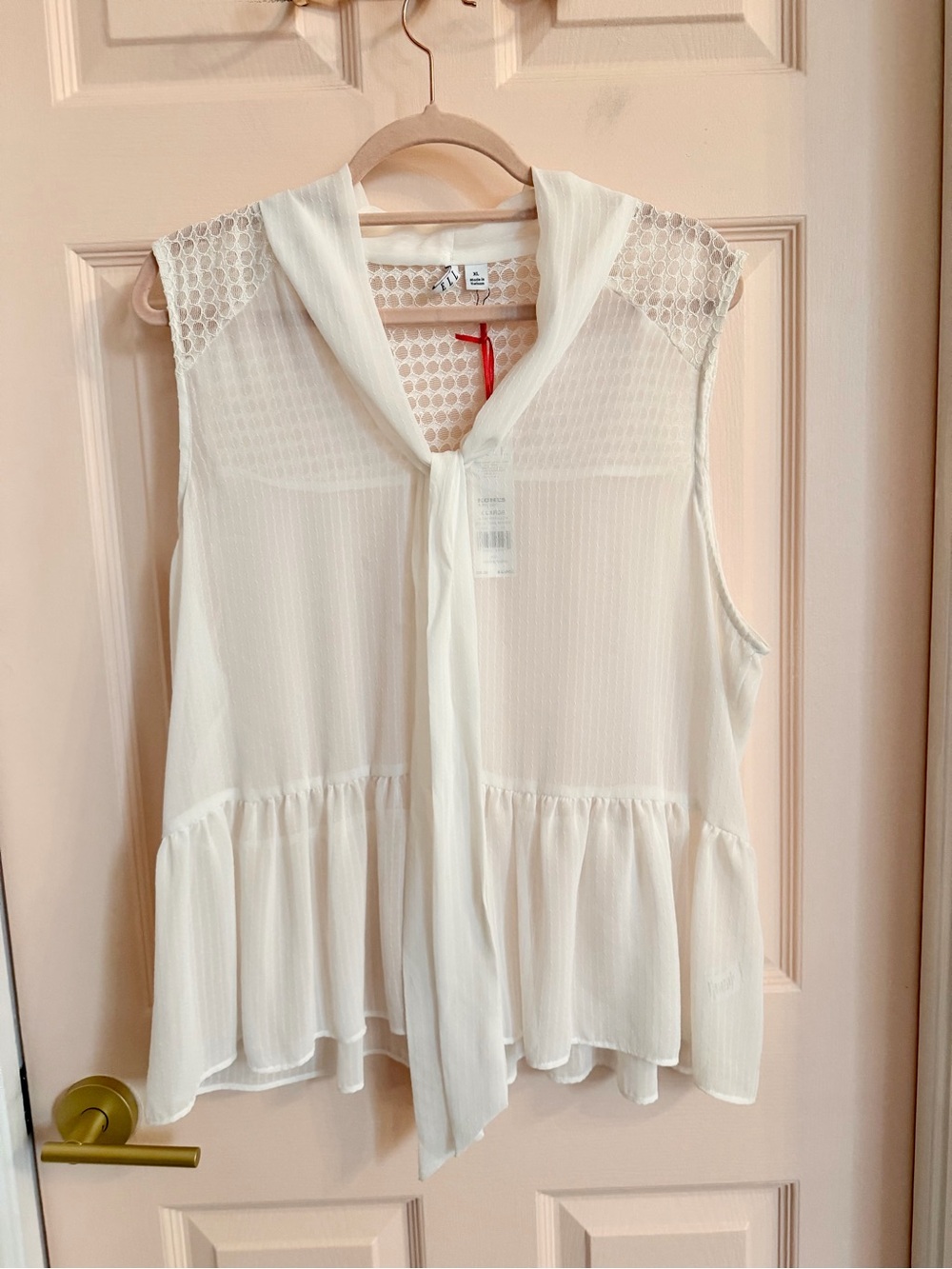 NWT white Elle tank